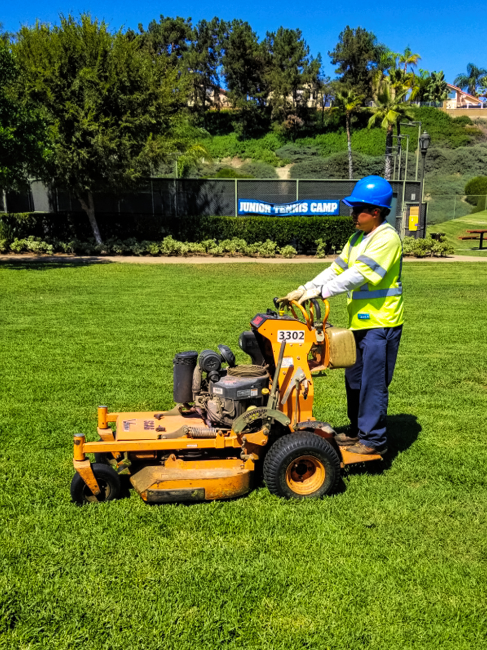 The Benefits of Mulching Mowers - Bemus Landscape - Southern California