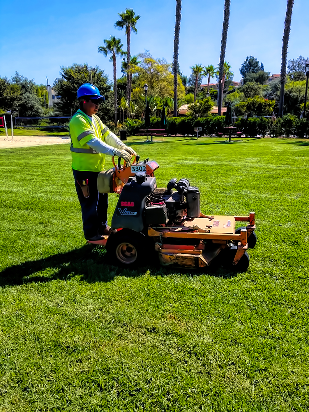 The Benefits of Mulching Mowers - Bemus Landscape - Southern California